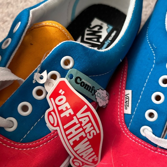 Colour blocked Vans - Picture 2 of 3